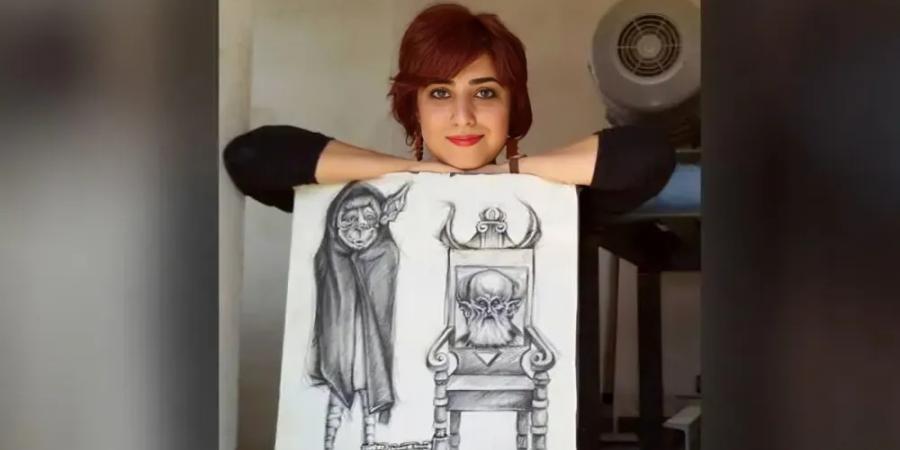 آتنا فرقدانی
